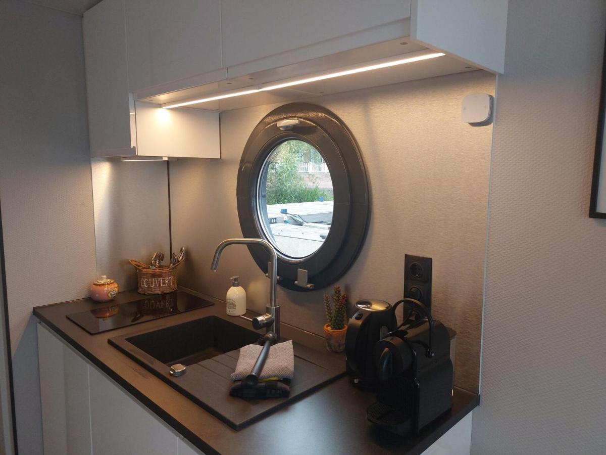 Hotel Luxury Houseboat In Volendam Marina Exterior foto